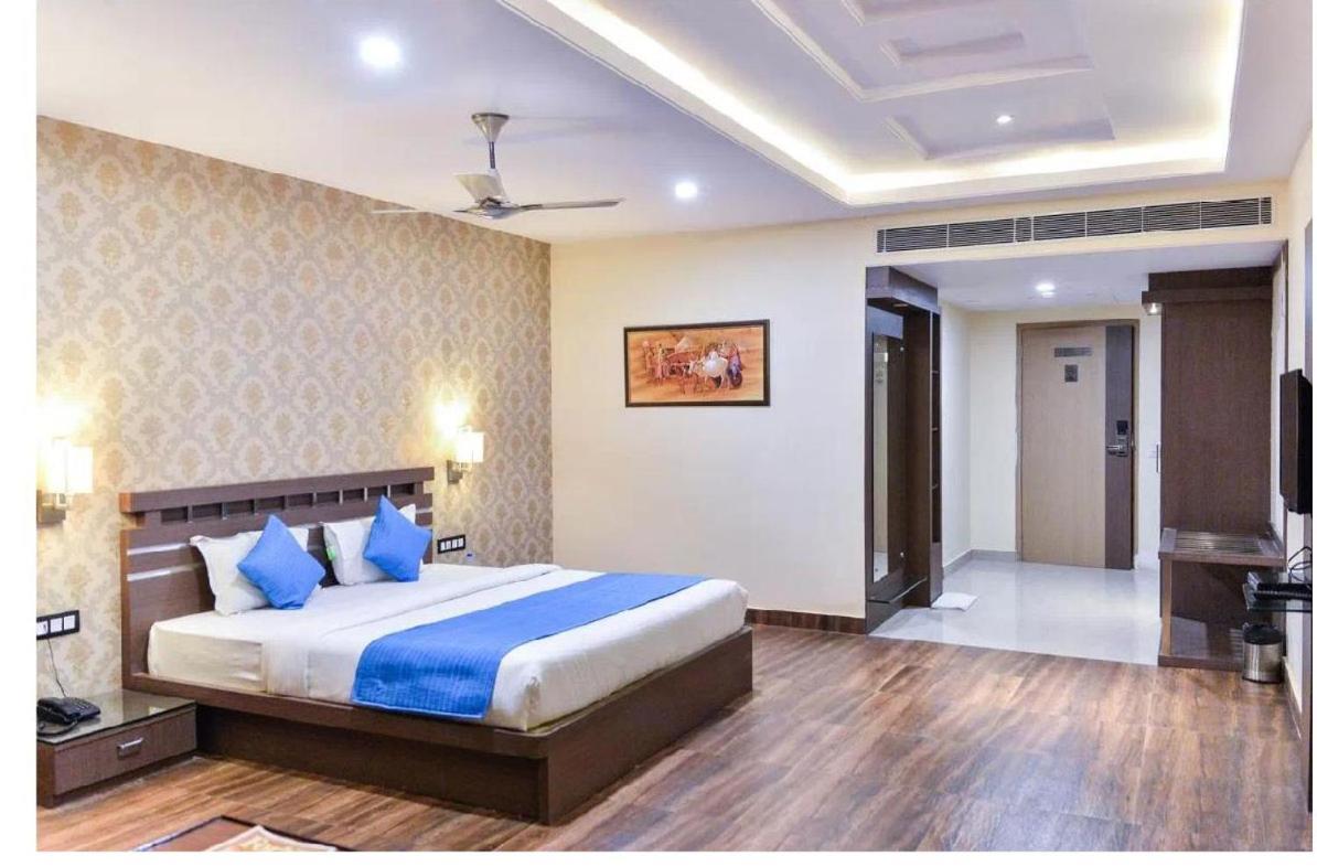 فندق Puja Residency فاراناسي المظهر الخارجي الصورة