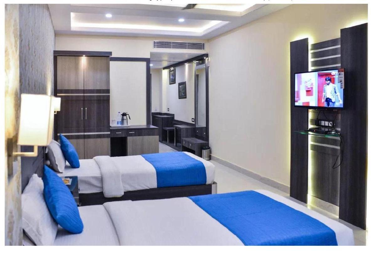فندق Puja Residency فاراناسي المظهر الخارجي الصورة