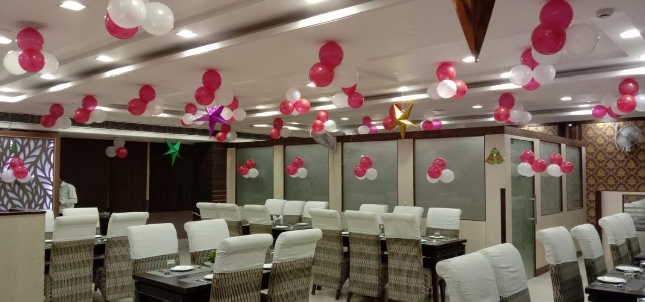 فندق Puja Residency فاراناسي المظهر الخارجي الصورة