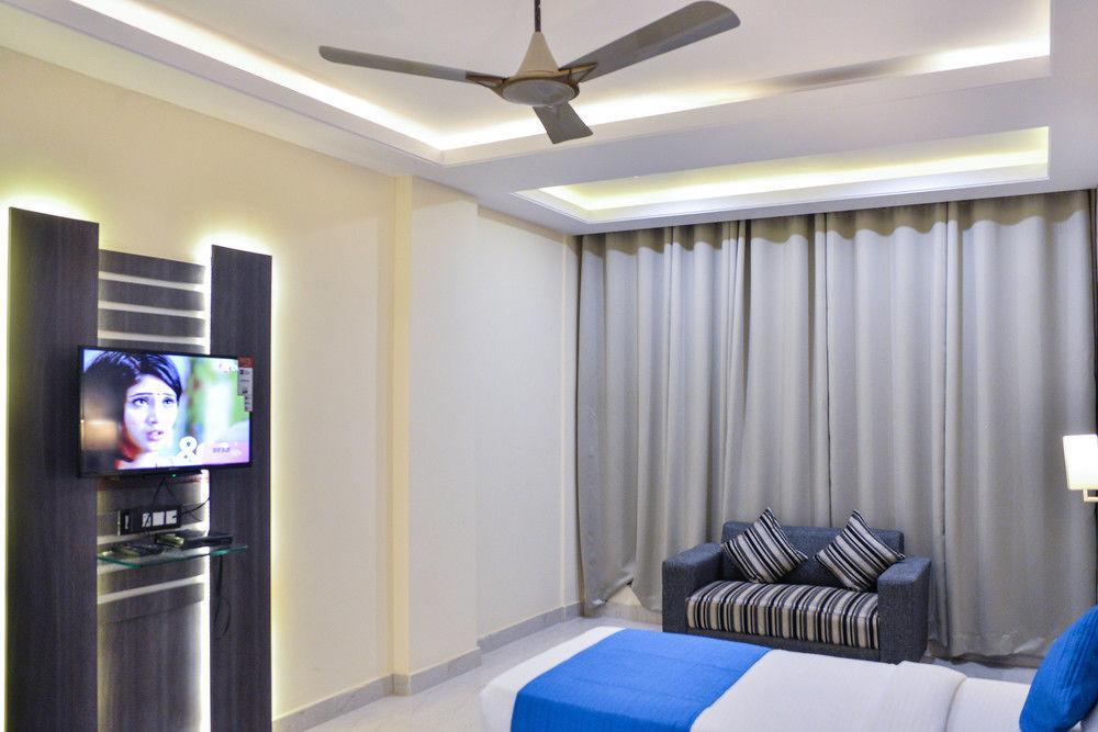 فندق Puja Residency فاراناسي المظهر الخارجي الصورة